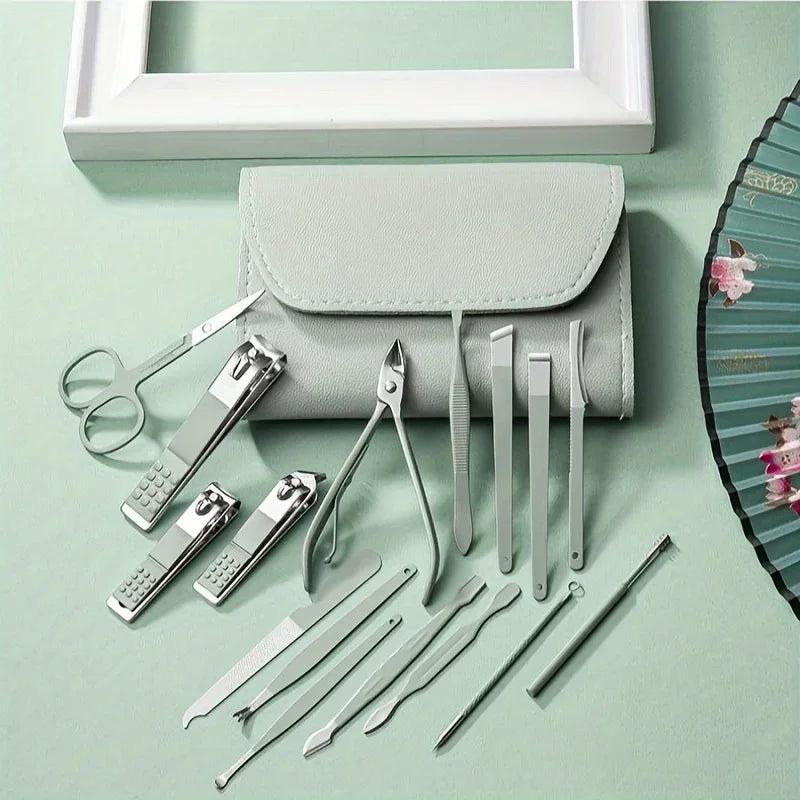 NailPro™ 16-Piece Manicure & Pedicure Grooming Set